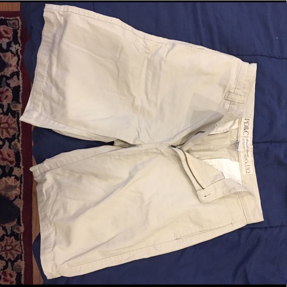 Light khaki shorts